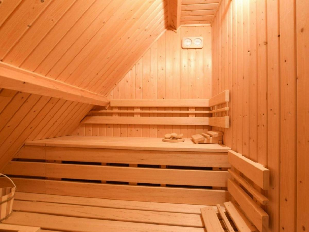 Cozy House With Sauna In Oostkapelle With Forest Villa Exterior photo